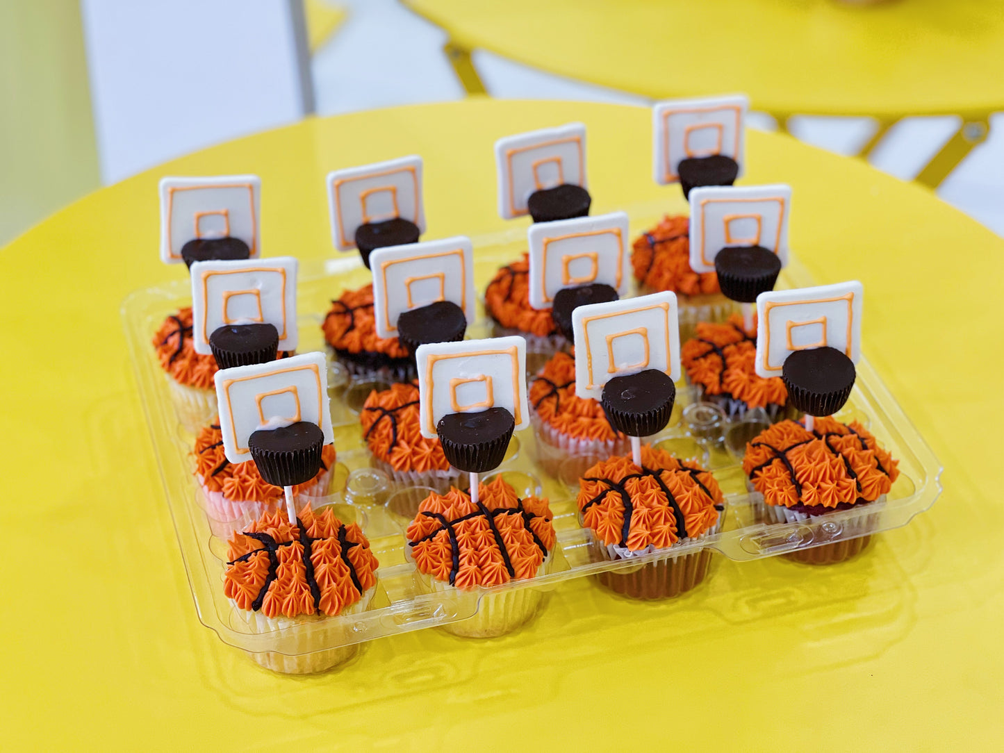 Basketball Cupcakes (12pcs)